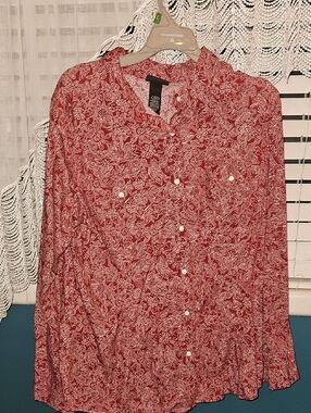 Women’s Red Floral Button-Down Blouse